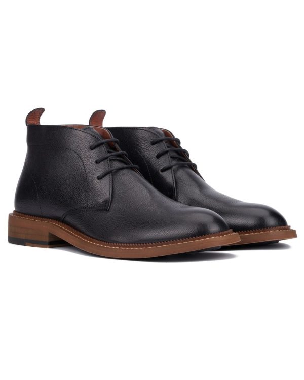 Men’S Treyton Chukka Boots