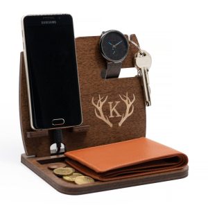Personalised Gift For Him Father’s Day, Cell Phone Charging Docking Station Tech Accessory Desk Organizer Birthday Anniversary Gift For Men