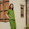 Linen Elegance: Men’s Shirt and Pants Set for Summer
